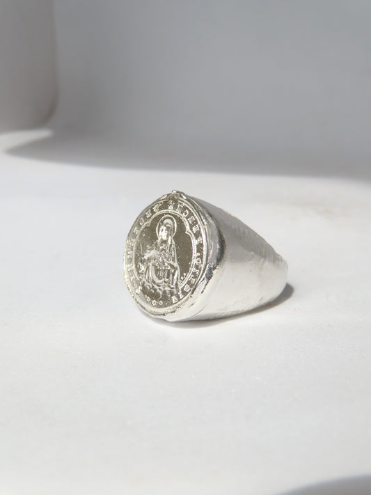 Chunky Apparition Signet