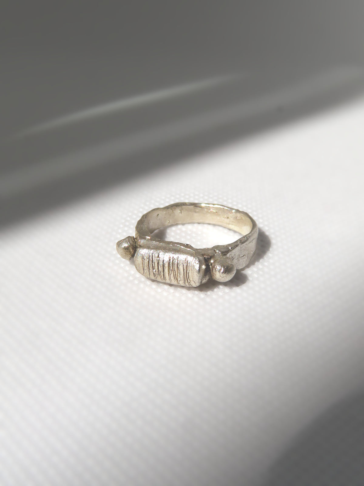 Ionic Ring