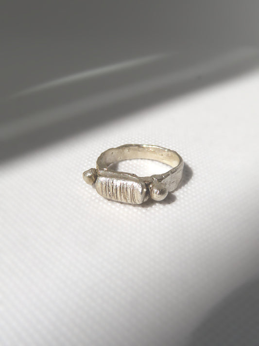 Ionic Ring
