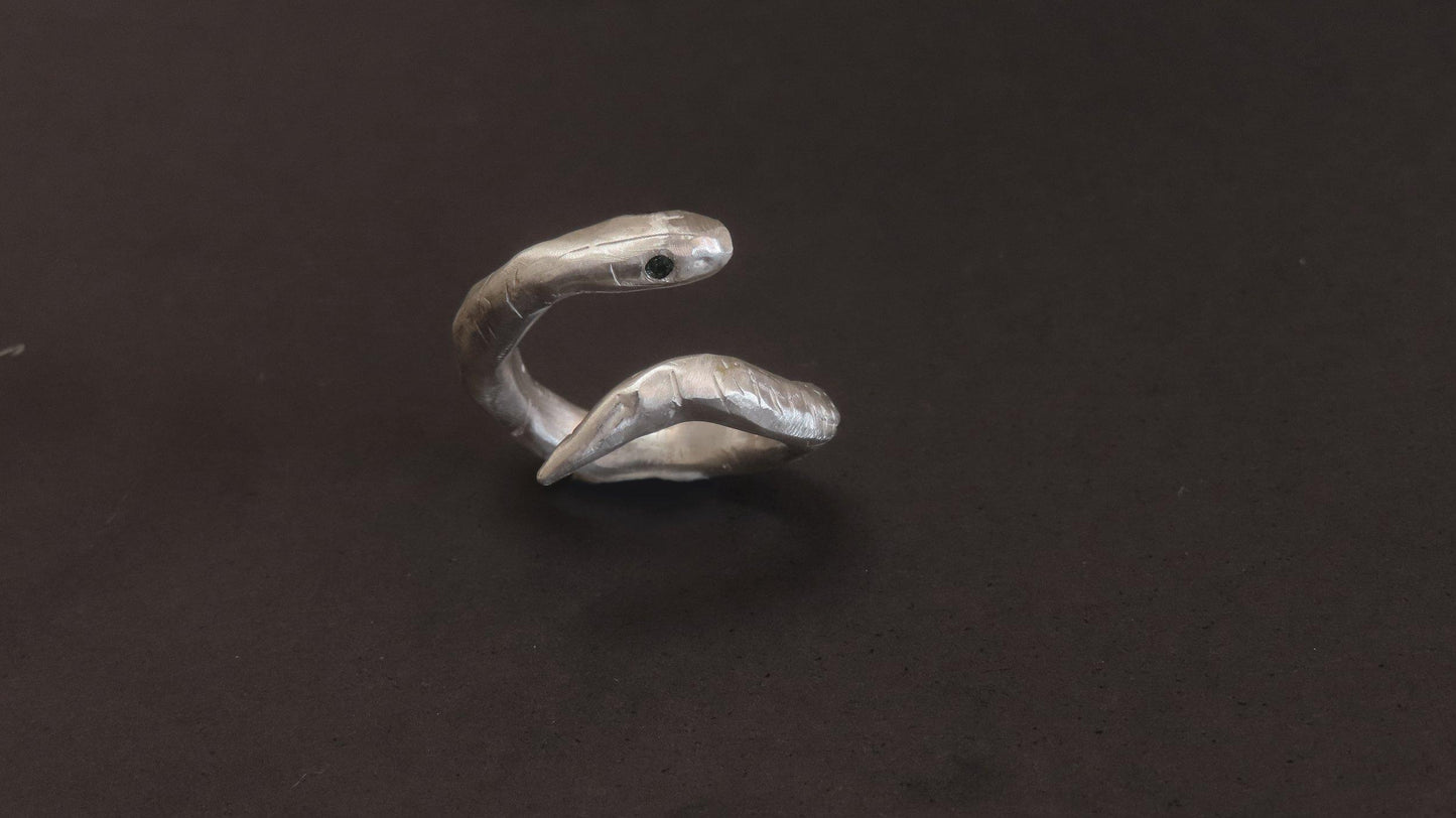 Coiling Snake Ring